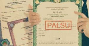 Kasus Dugaan Pemalsuan Ijazah Palsu Kades Kangayan Mandeg, Polres Sumenep Diadukan ke Polda Jatim